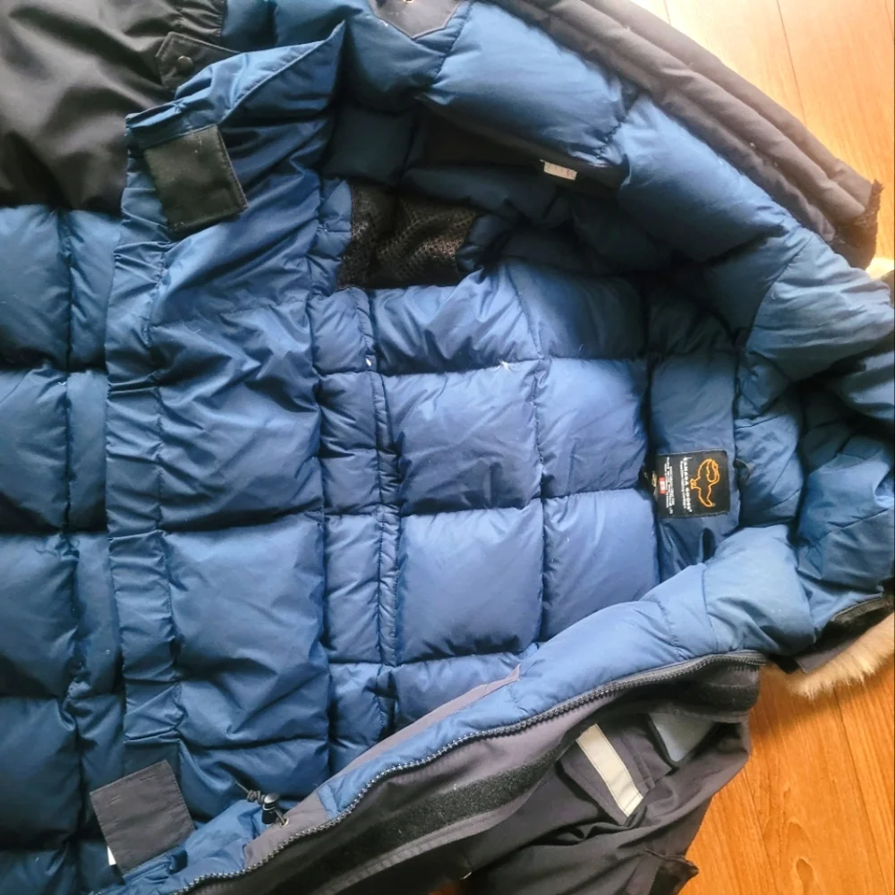 Men's Canada Goose Resolute Jacket - Size S - Navy Blue - Picture 4 of 10
